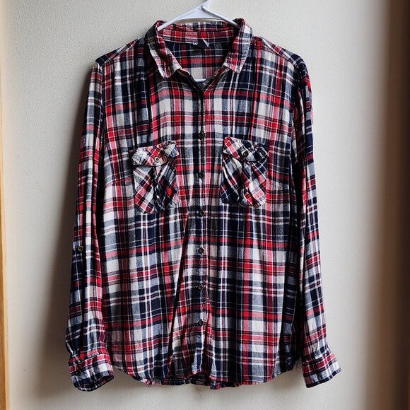 Charlotte Russe Black/Red Plaid Flannel Button Down Shirt Size XL - Picture 1 of 15